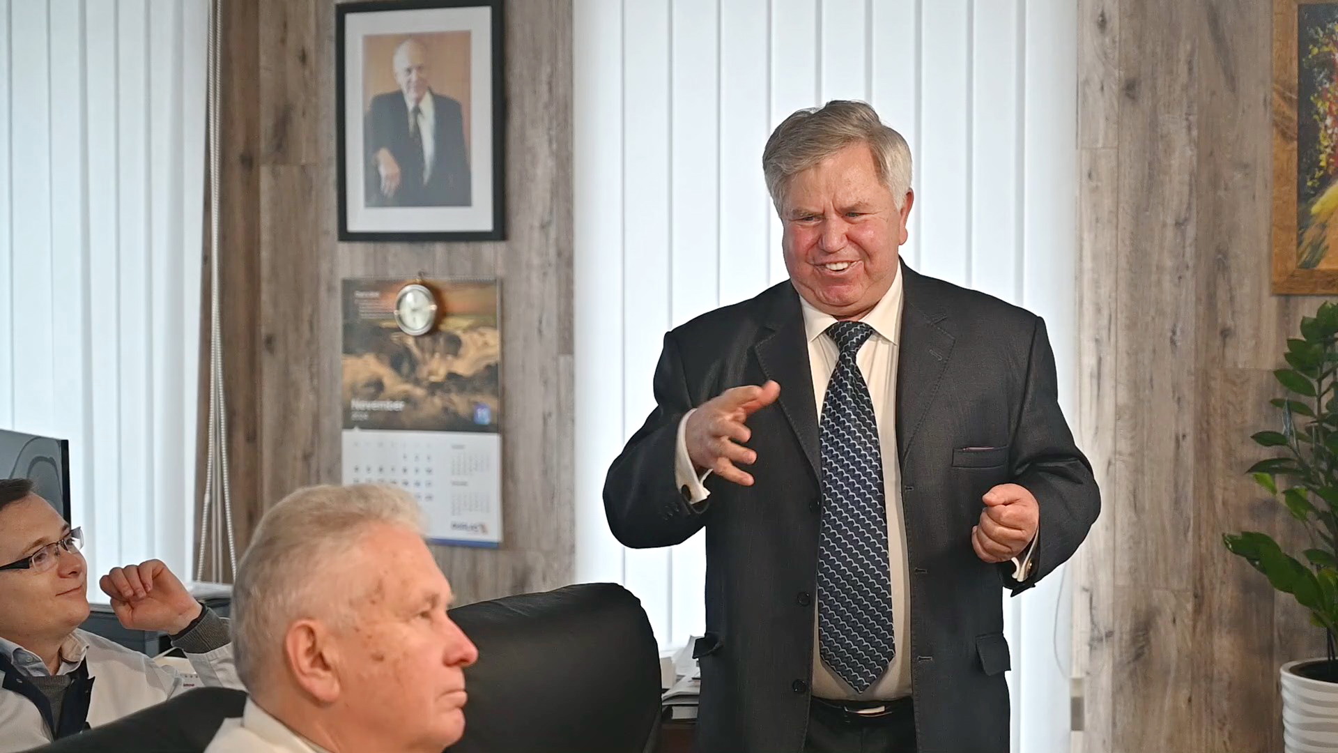 Доповідає директор інституту, член-кореспондент НАН України, професор Анатолій Шевченко